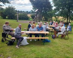 Sommergottesdienst im Garten